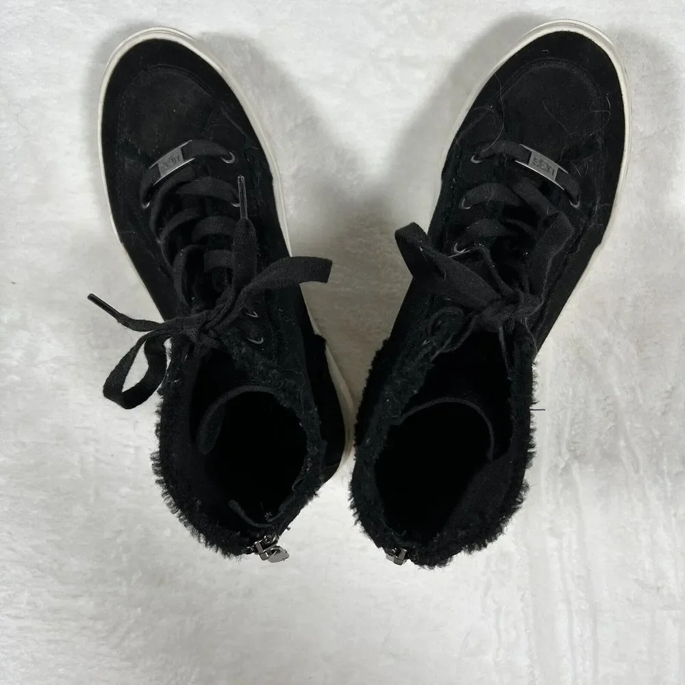 UGG Jass High Top Sneaker Black Suede Faux Fur Lining Back Zip 1123694 Women 6.5